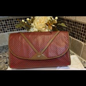 ⛔️⛔️SOLD⛔️⛔️⛔️Vintage Gucci Clutch with Dust Bag